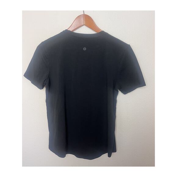 Lululemon VAIL Women’s T-shirt Crew Neck Short Sleeve SZ 6 8 Black - Picture 4 of 4